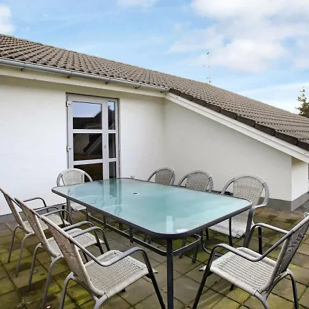 Hébergement de vacances 10 Person Holiday In Bl Vand