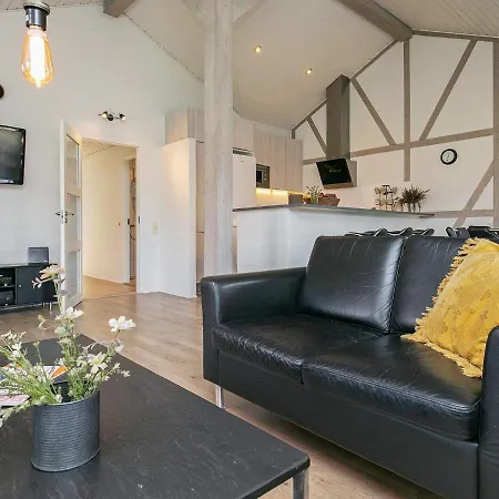 10 Person Holiday In Bl Vand Hébergement de vacances